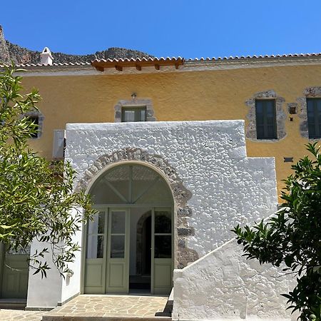 Alexander House 2 Villa เลโอนีดีออน ภายนอก รูปภาพ
