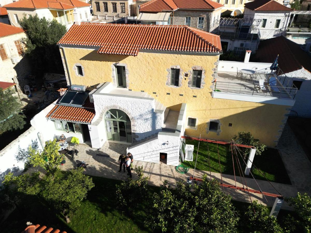 Alexander House 2 Villa เลโอนีดีออน ภายนอก รูปภาพ